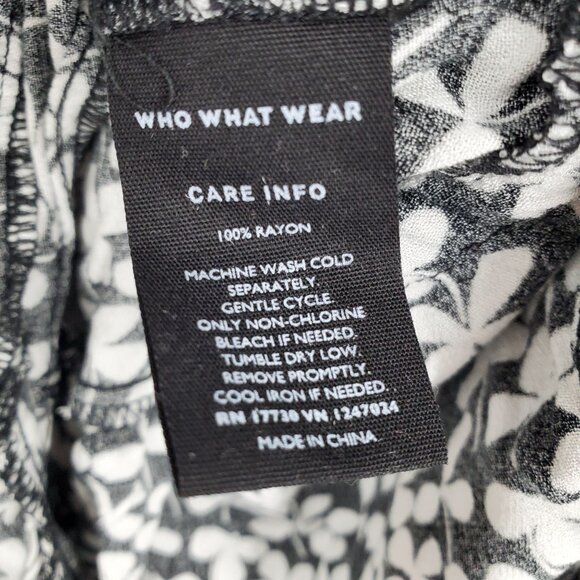 NWT Who What Wear Tossed Cloverbud Black and White Print 3/4 Sleeve Romper 4X - Picture 12 of 13
